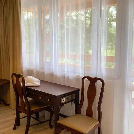 K2 招待所 卡尔帕奇